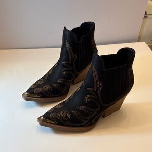 Very G Stylish Black and Gold Women's Ankle Boots